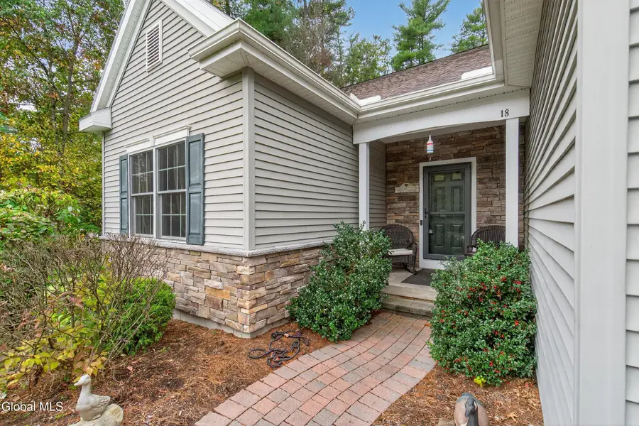 18 Amber Lane, Moreau, NY 12828 - Image #2