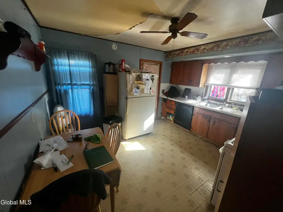 872 8th Avenue, Troy, NY 12182 - Image #2