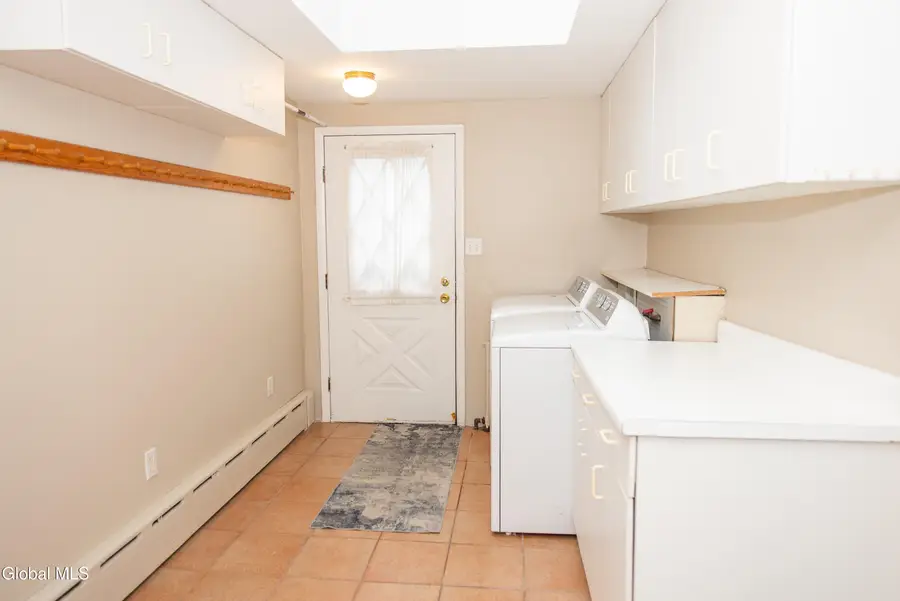 230 Alexander Avenue, Glenville, NY 12302 - Image #2