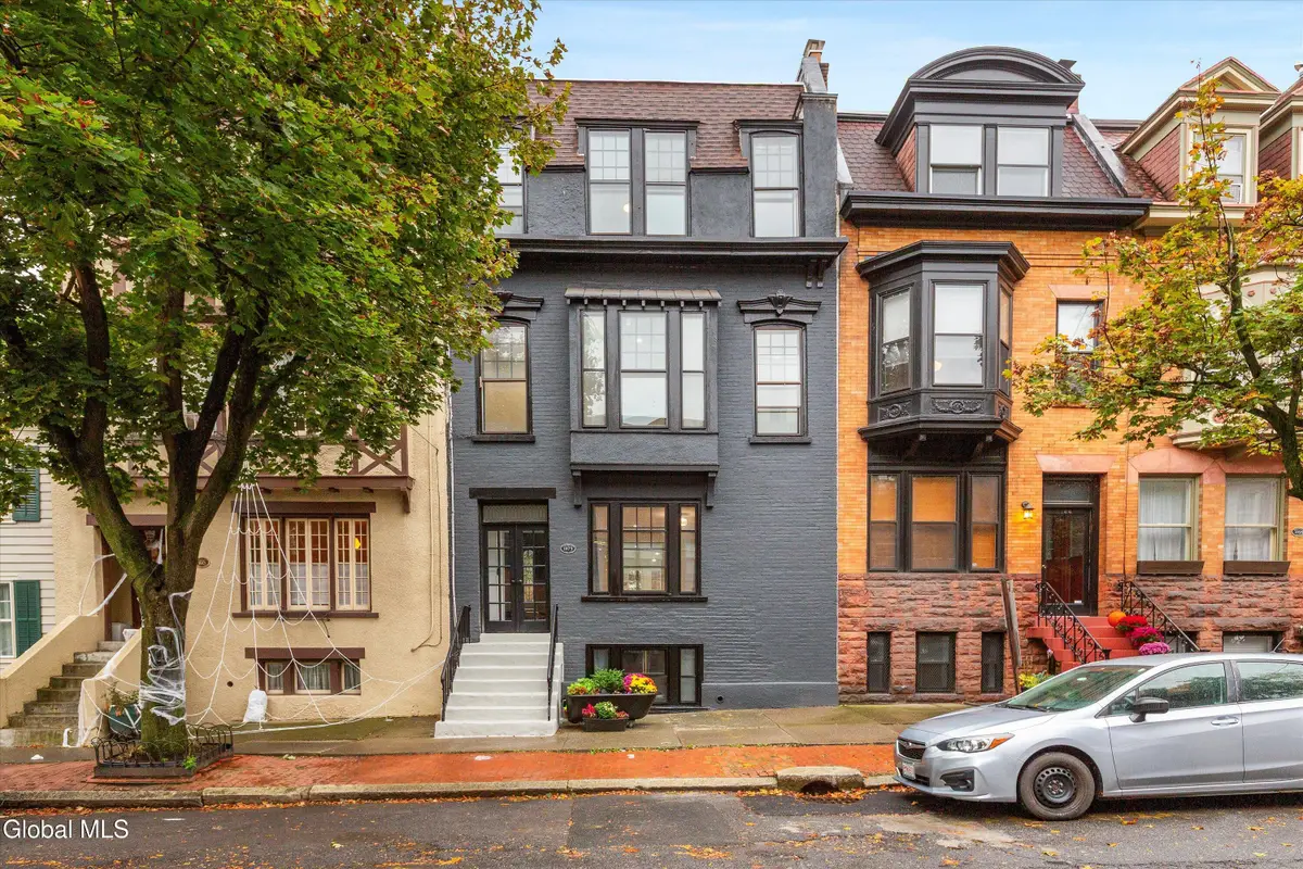 142 Chestnut Street, Albany, NY 12210 - Image #1