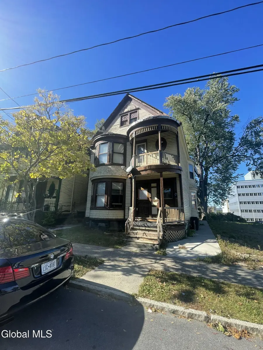 314 Georgetta Dix Plaza, Schenectady, NY 12307 - Image #3