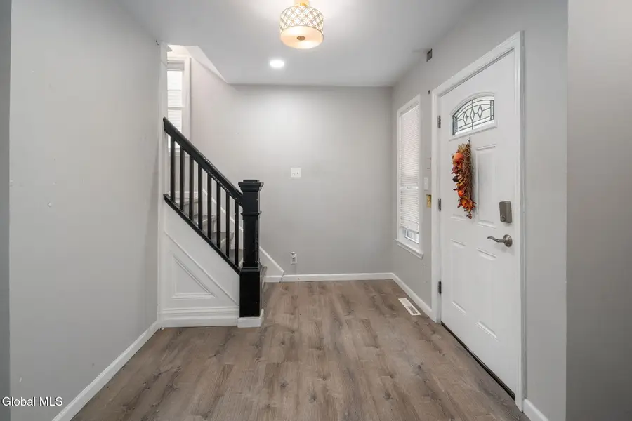 82 Haigh Avenue, Schenectady, NY 12304 - Image #2