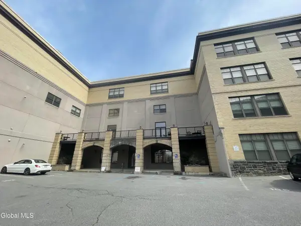 11 Fremont Street, Gloversville, NY 12078