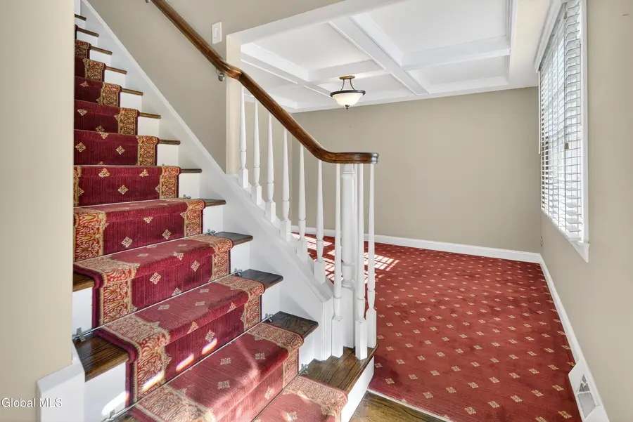 91 Darroch Road, Bethlehem, NY 12054 - Image #3