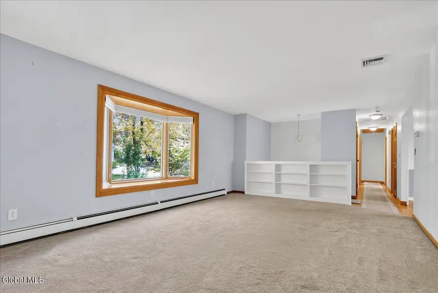 32 Tamarack Lane, Clifton Park, NY 12065 - Image #3