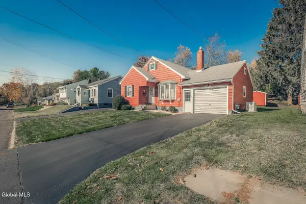 32 W 12th Avenue, Gloversville, NY 12078