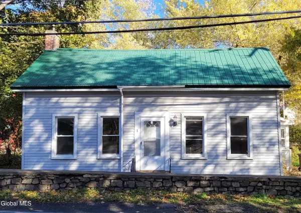 3010 Ny Highway 43, Sand Lake, NY 12018