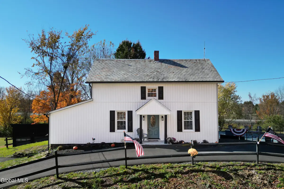 33 White Church Lane, Troy, NY 12180 - Image #1