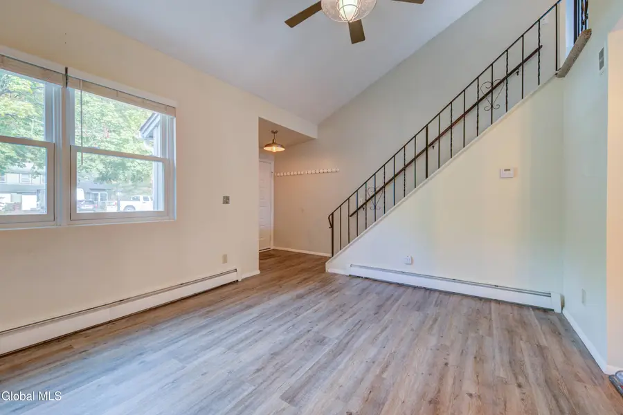 71 Pepper Bush Place, Malta, NY 12020 - Image #2