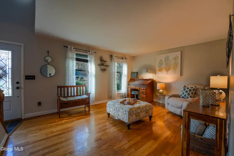 18 N Mallards, Waterford, NY 12188 - Image #3