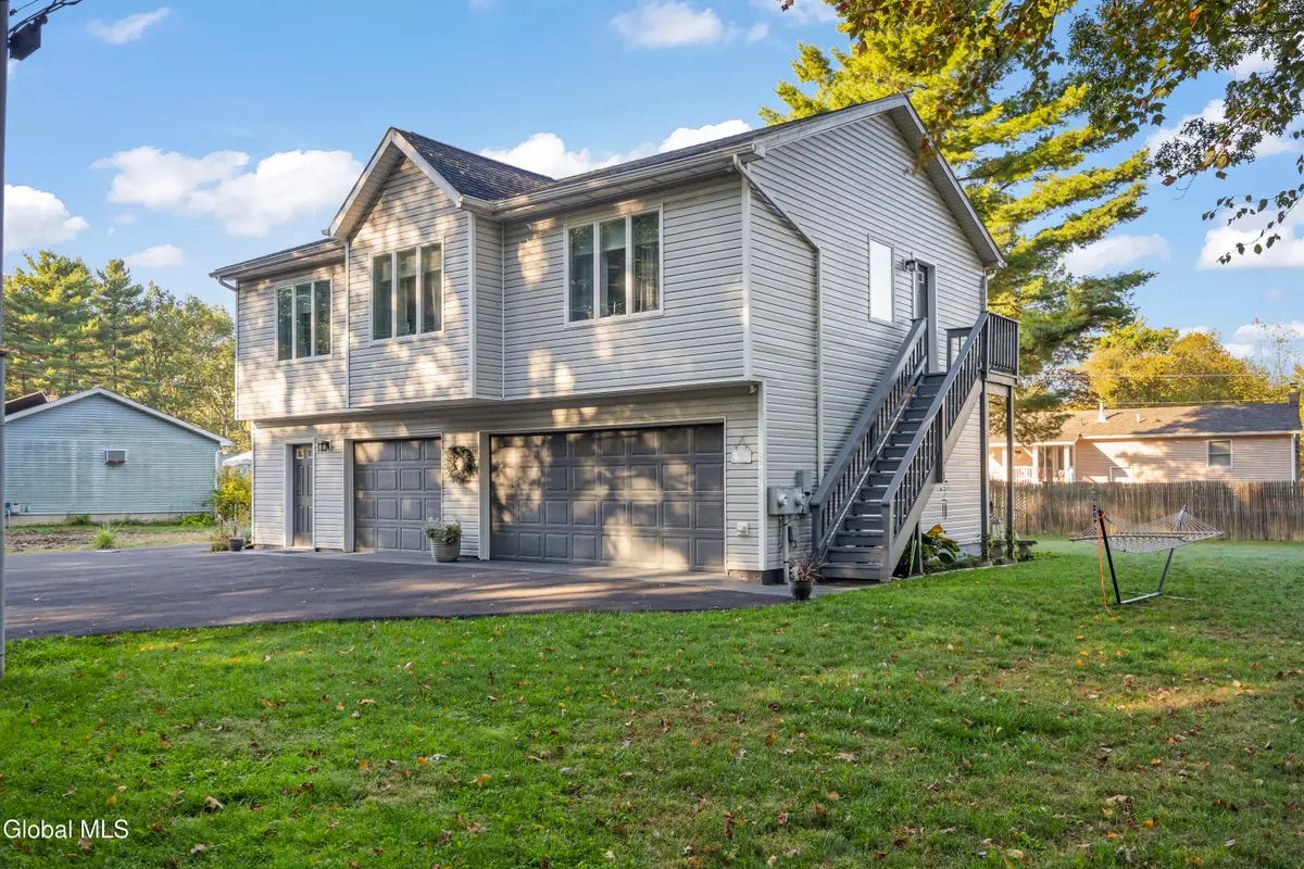 7 The Concourse, Niverville, NY 12130 - #1