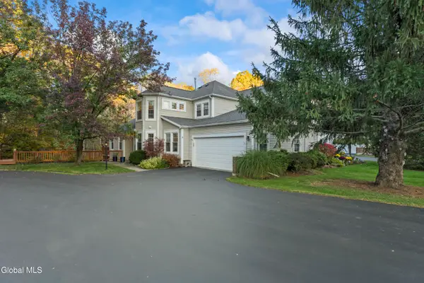 97 Killarney Drive, Niskayuna, NY 12309