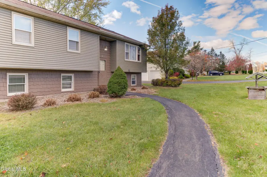 35 Broadway, Amsterdam, NY 12010 - Image #2