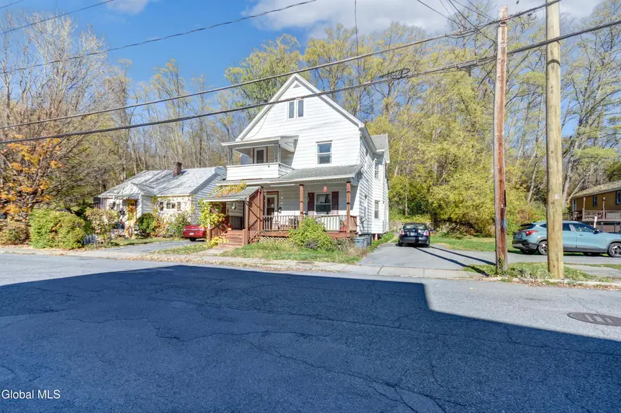 176 Florida Avenue, Amsterdam, NY 12010 - Image #2