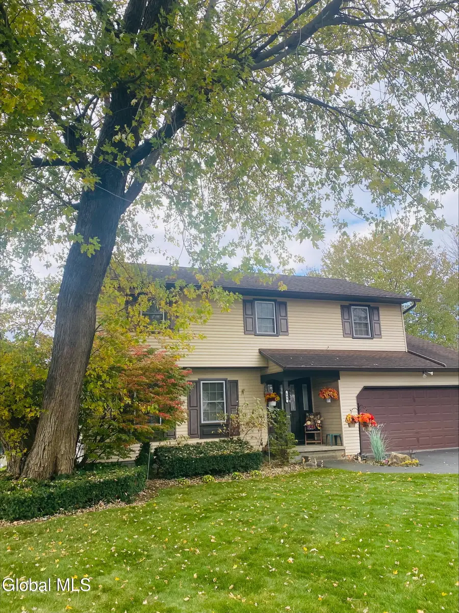 606 Tedesco Court, Guilderland, NY 12303 - Image #3