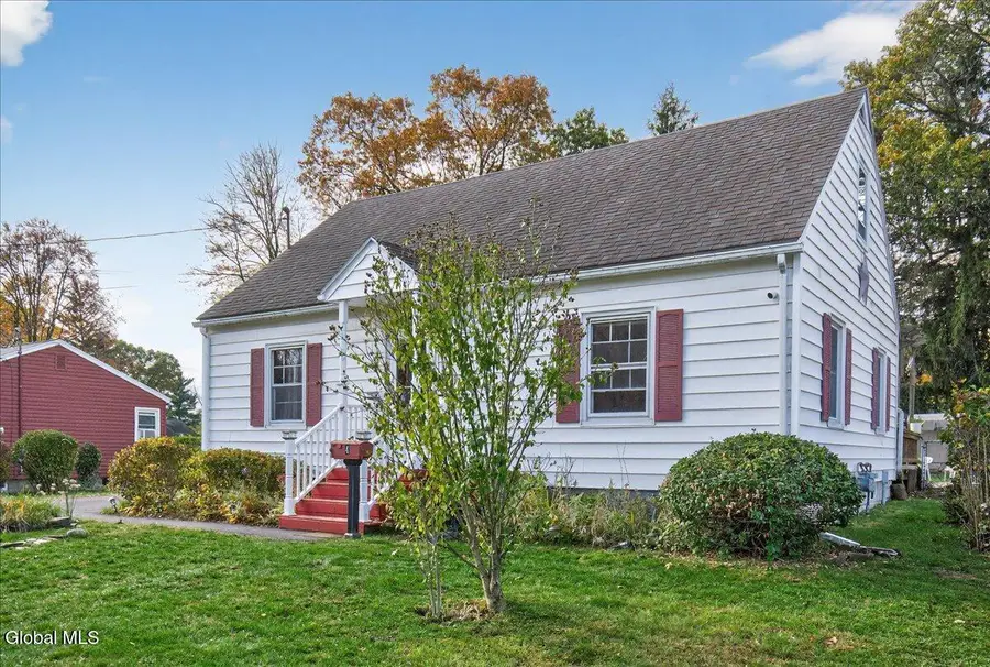 4 Marville Drive, Loudonville, NY 12211 - Image #2