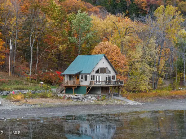 41 Rattle Snake Way, Dresden, NY 12819