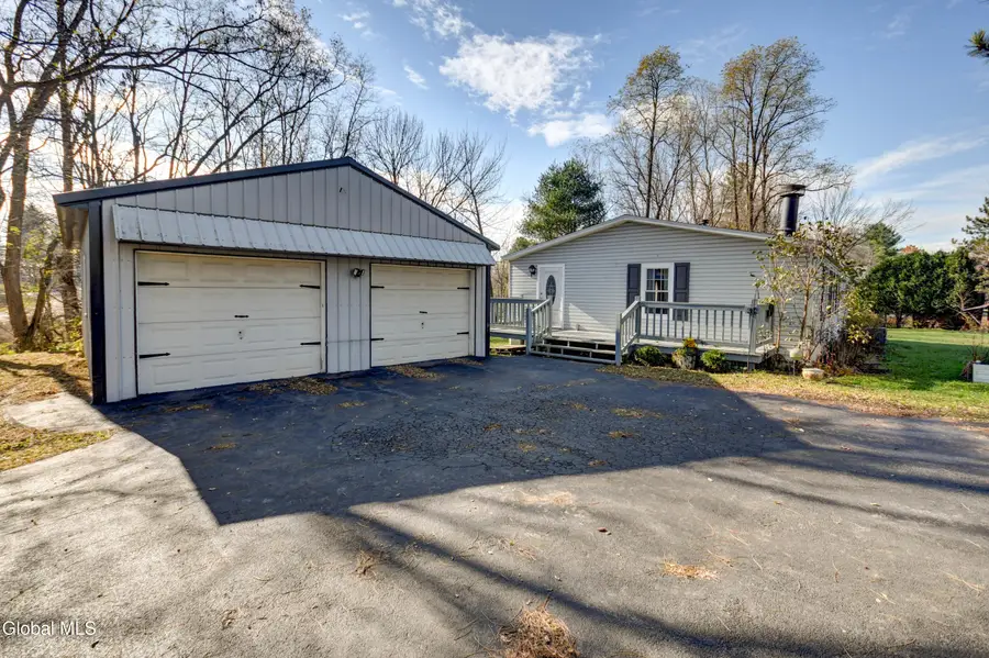 494 Lepper Road, Amsterdam, NY 12010 - Image #3