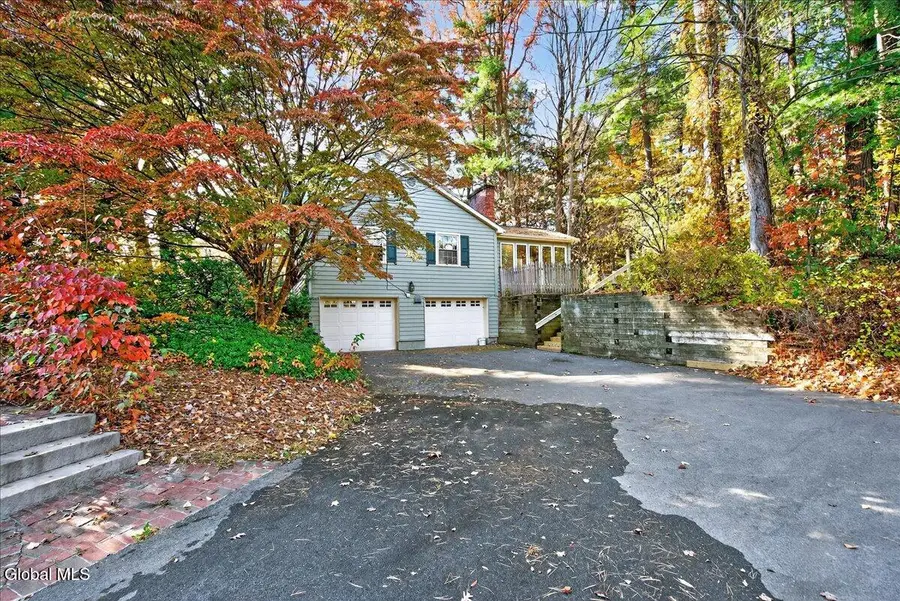 17 Belmonte Lane, Clifton Park, NY 12065 - Image #3