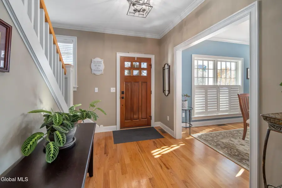 7 N Park Alley, Saratoga Springs, NY 12866 - Image #2