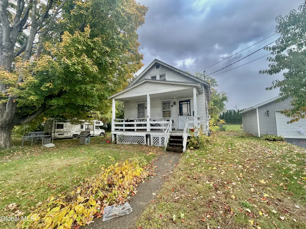 1913 Greenpoint Avenue, Rotterdam, NY 12303 - Image #1