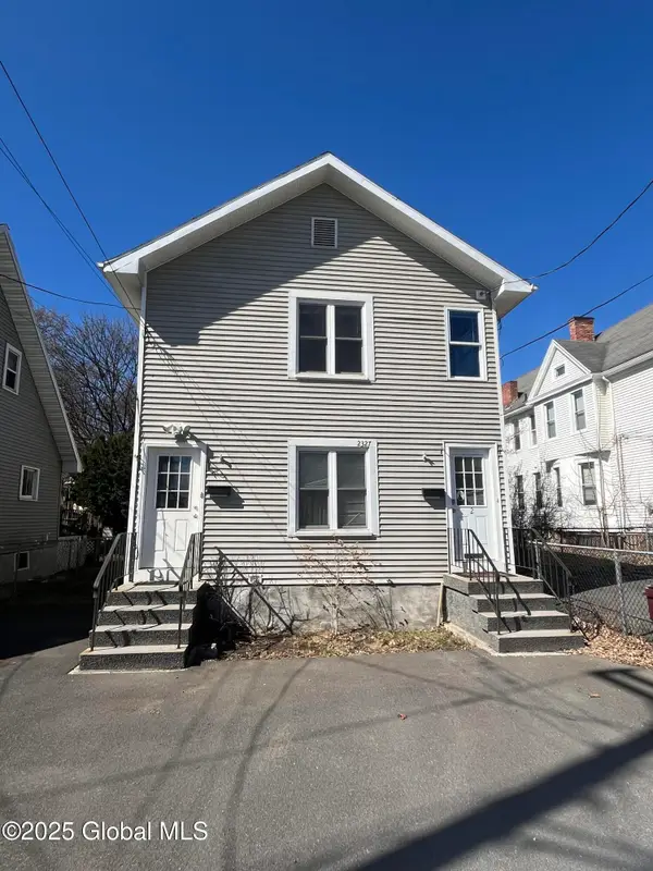 2327 12th Avenue, Colonie, NY 12189