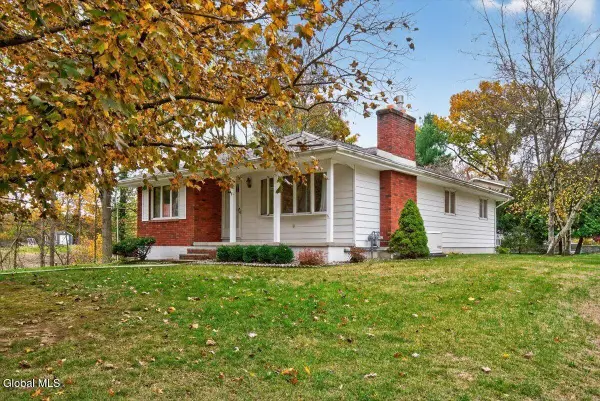 9 Robin Lane, Waterford, NY 12188