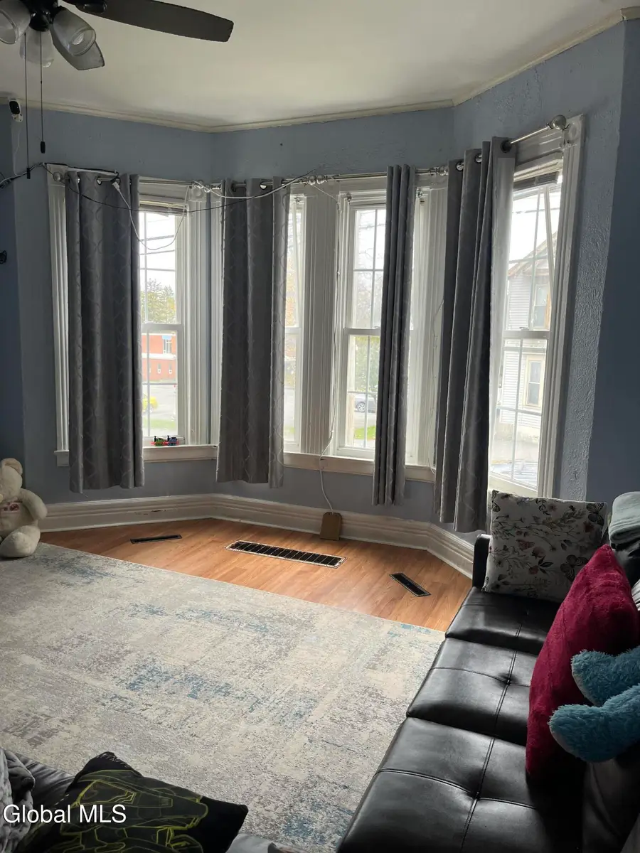 748 Eastern Avenue, Schenectady, NY 12308 - Image #2