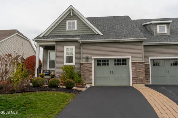 16A Winchester Place, Halfmoon, NY 12118