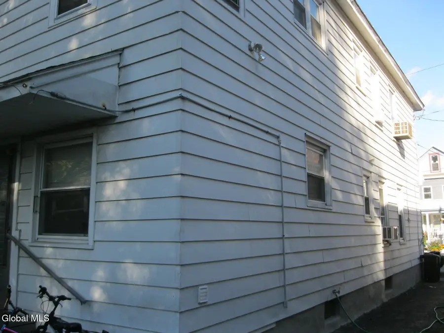 406 - 408 Shannon Street, Schenectady, NY 12306 - Image #3