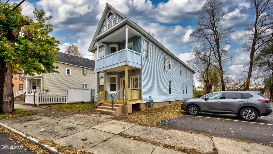 332 Georgetta Dix Plz, Schenectady, NY 12307 - Image #2