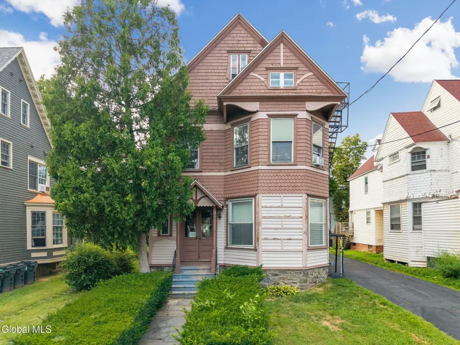 113 S Lake Avenue, Albany, NY 12208 - Image #2