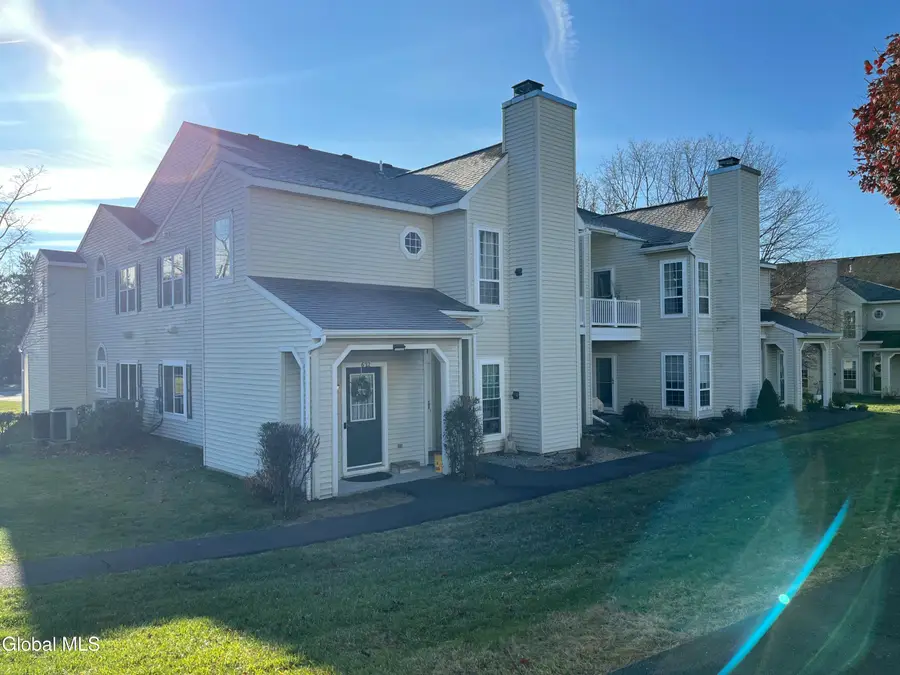 622 Apex Lane, Troy, NY 12182 - Image #3