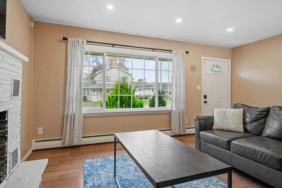 51 Mordella Road, Colonie, NY 12205 - Image #3