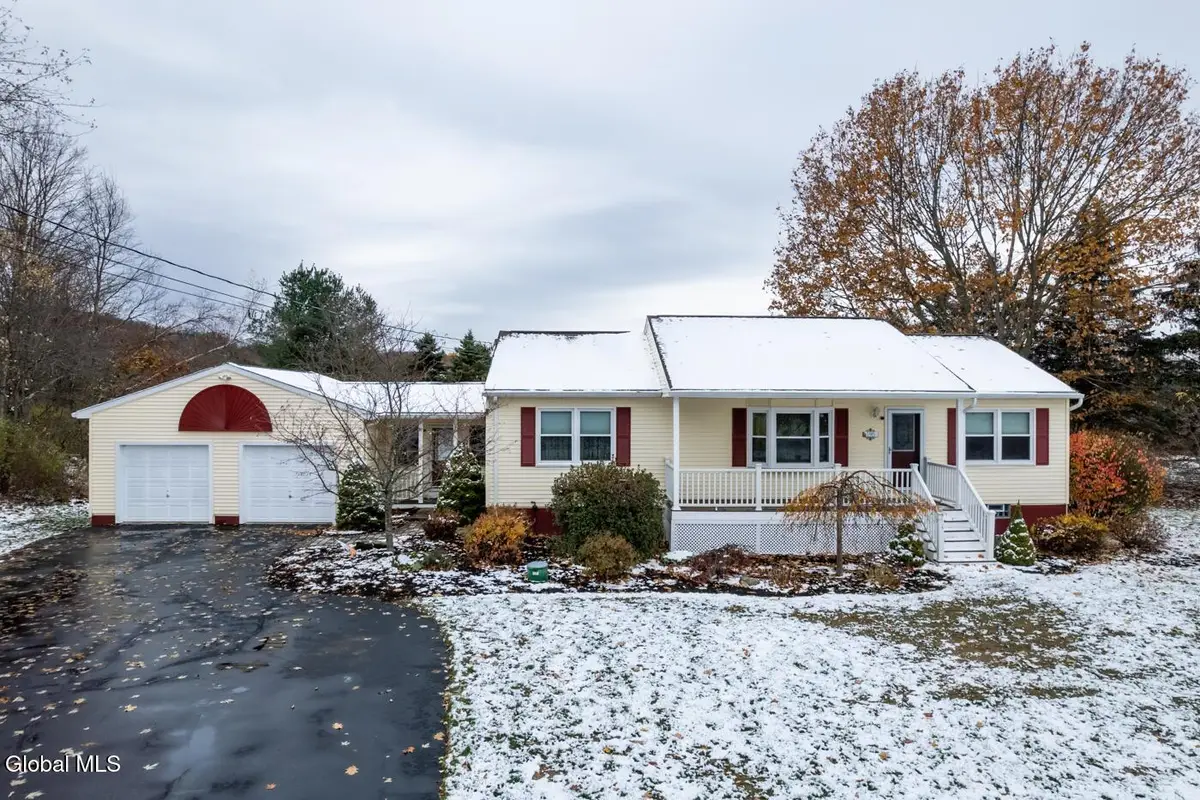 195 Birds Hill Road, Sand Lake, NY 12018 - Image #1