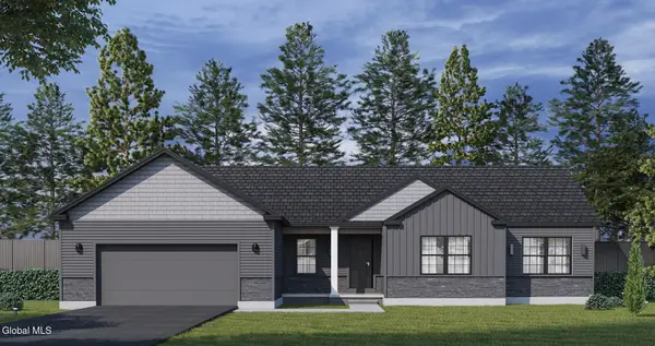 L5 Black Bear Path, Corinth, NY 12822