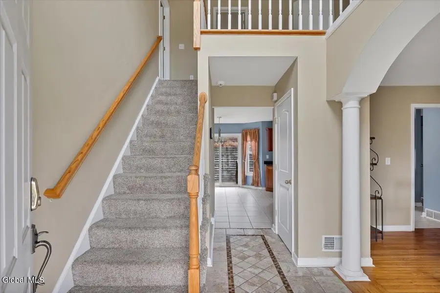 9 Mallards Lndg N, Waterford, NY 12188 - Image #2