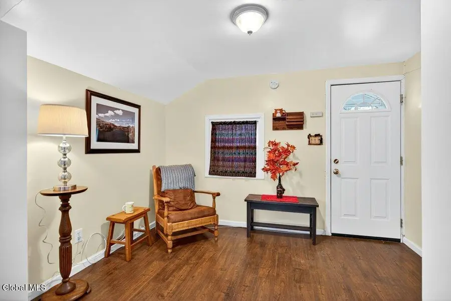 2553 3rd Avenue, Rotterdam, NY 12303 - Image #3