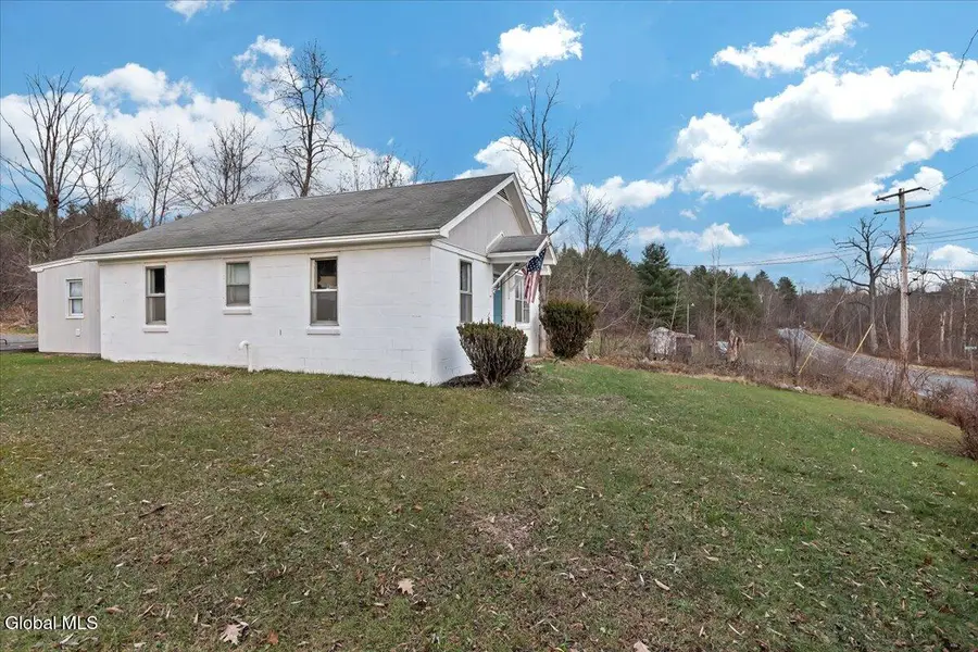 498 Hoags Corners Road, Nassau, NY 12123 - Image #2