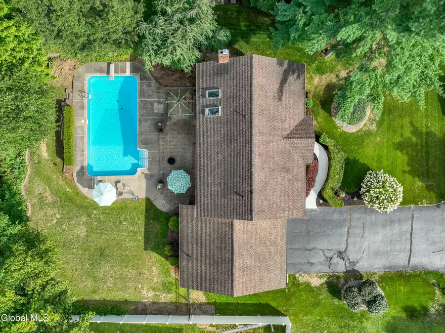 1008 Di Bella Drive, Schenectady, NY 12303 - Image #3