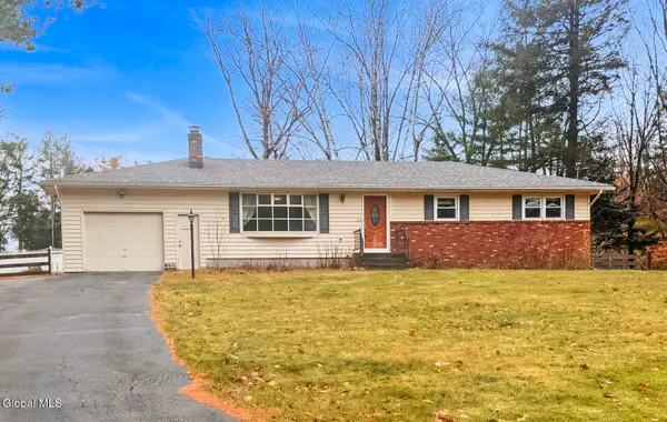 102 Edgewood Drive, Sand Lake, NY 12018