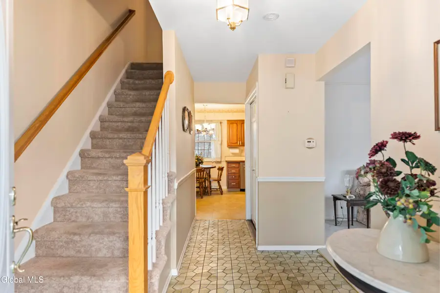 11 Westchester Drive, Colonie, NY 12205 - Image #2