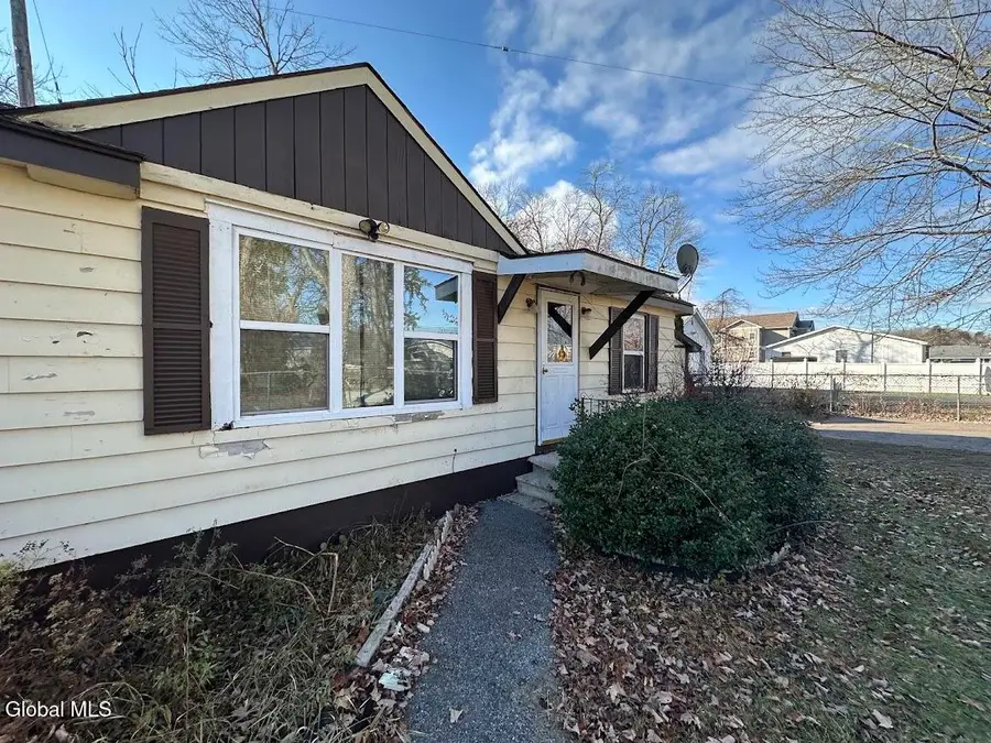 98 Point Breeze Road, Saratoga Springs, NY 12866 - Image #2