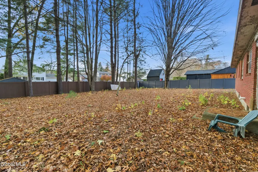 17 Crommelin Drive, Saratoga Springs, NY 12866 - Image #3