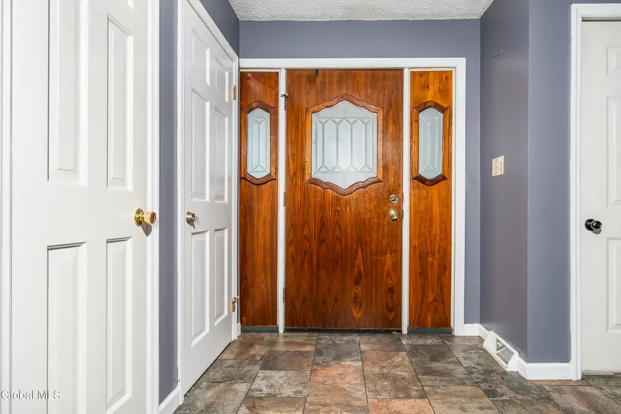 722 Feura Bush Road, Bethlehem, NY 12054 - Image #3