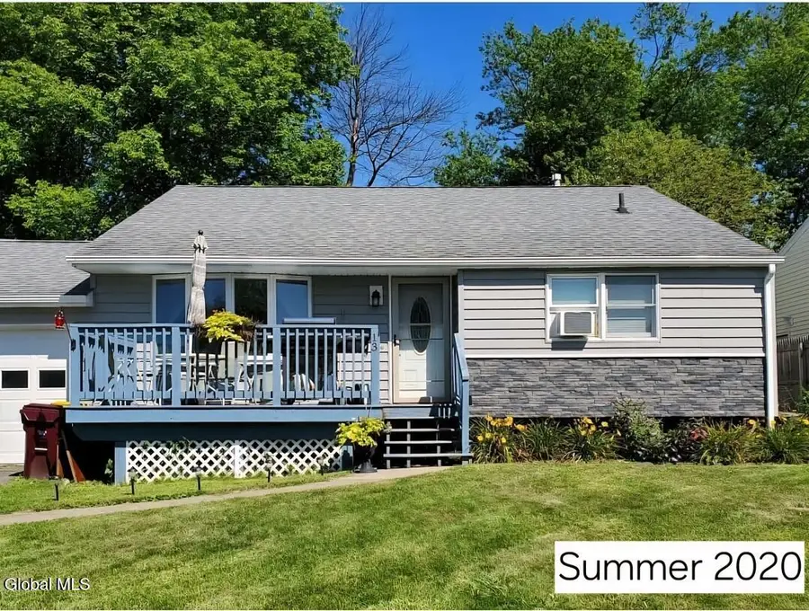 13 Dover Drive, Colonie Town, NY 12110 - Image #3