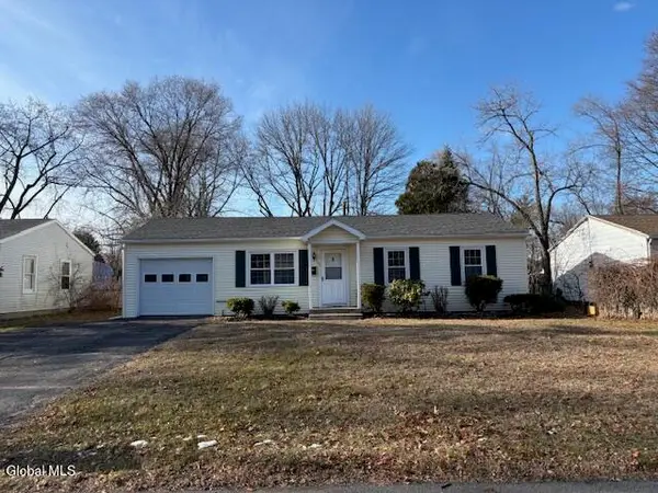 26 Mildred Lane, Colonie, NY 12110