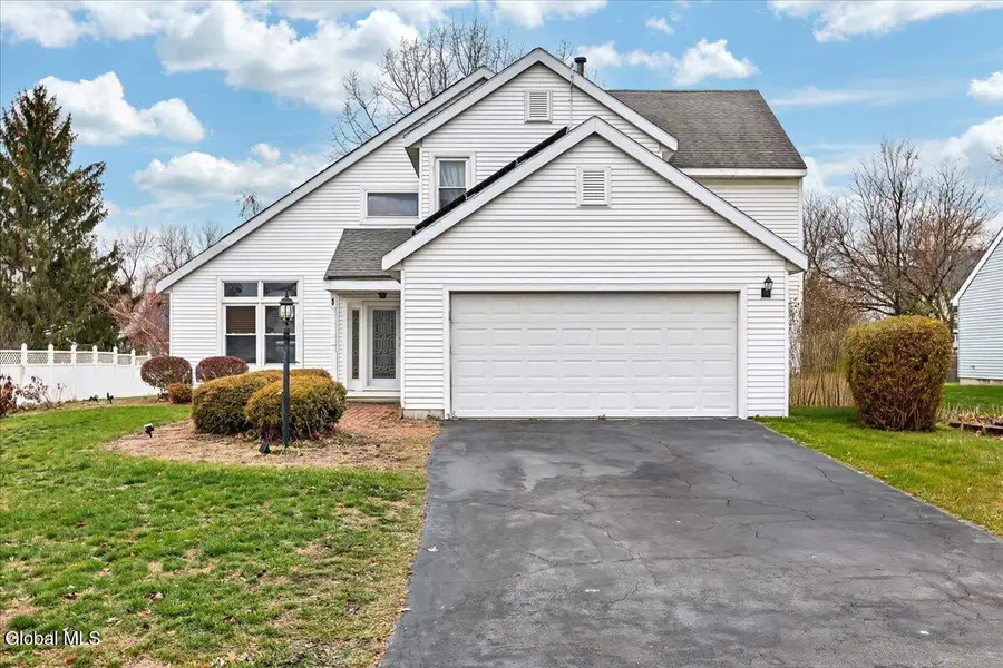 33 Rockefeller Boulevard, East Greenbush Town, NY 12144 - Image #2