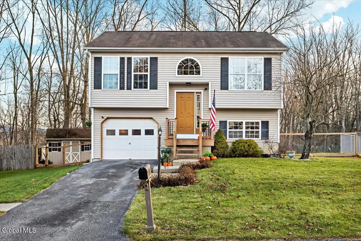 25 Morgan's Run, Schuylerville, NY 12871 - Image #1