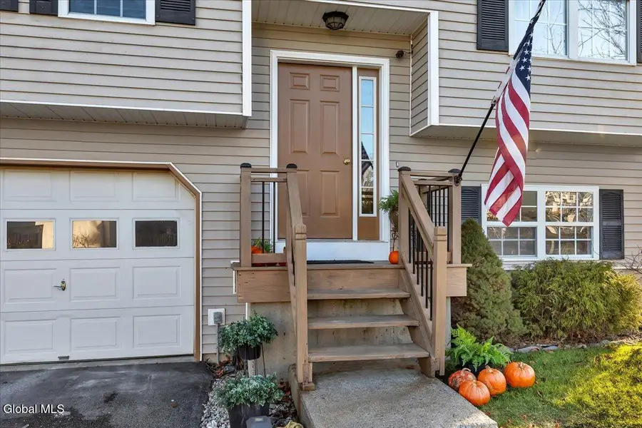 25 Morgan's Run, Schuylerville, NY 12871 - Image #2